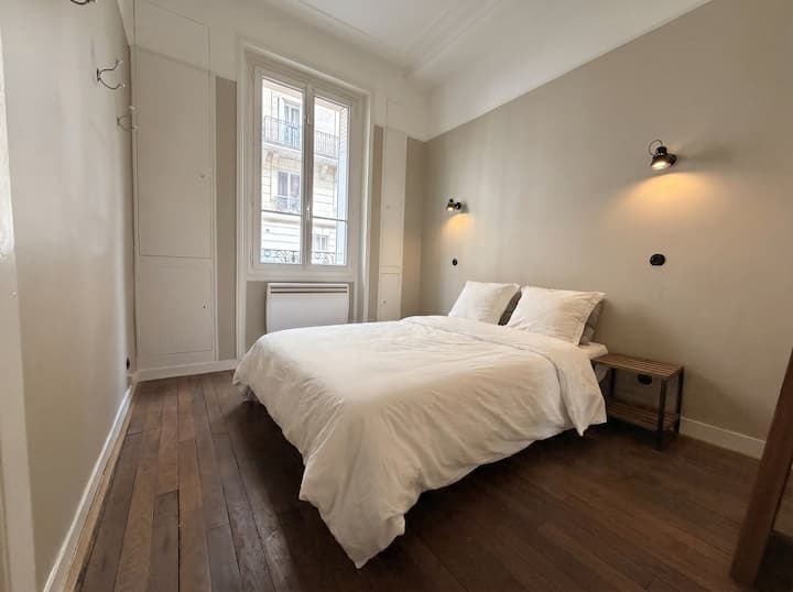 Bedroom with wardrobes in build into the wall. If you don't need to sleep in the kitchen we can transform the bed room into an office. please let us know if you prefer this setup, which we have used before for showrooms or film crews.