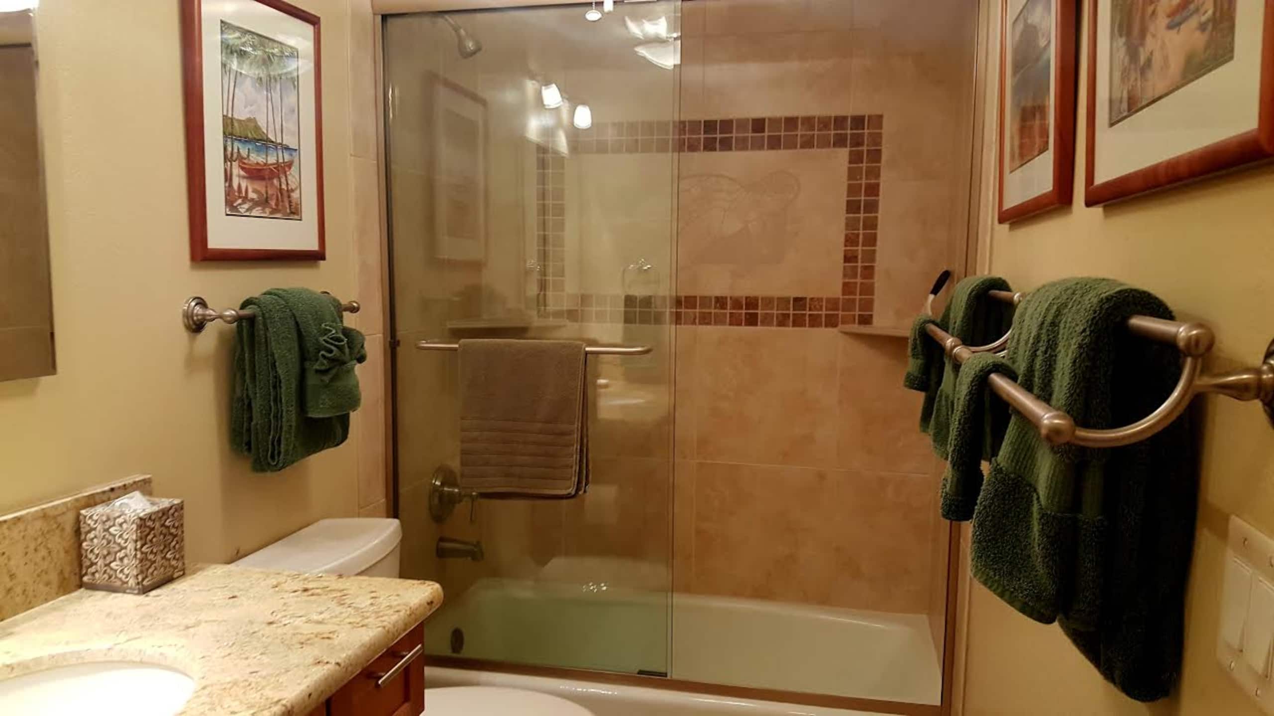 Condo in Kailua-Kona · ★4.9 · 2 bedrooms · 3 beds · 2 private baths - Image 9