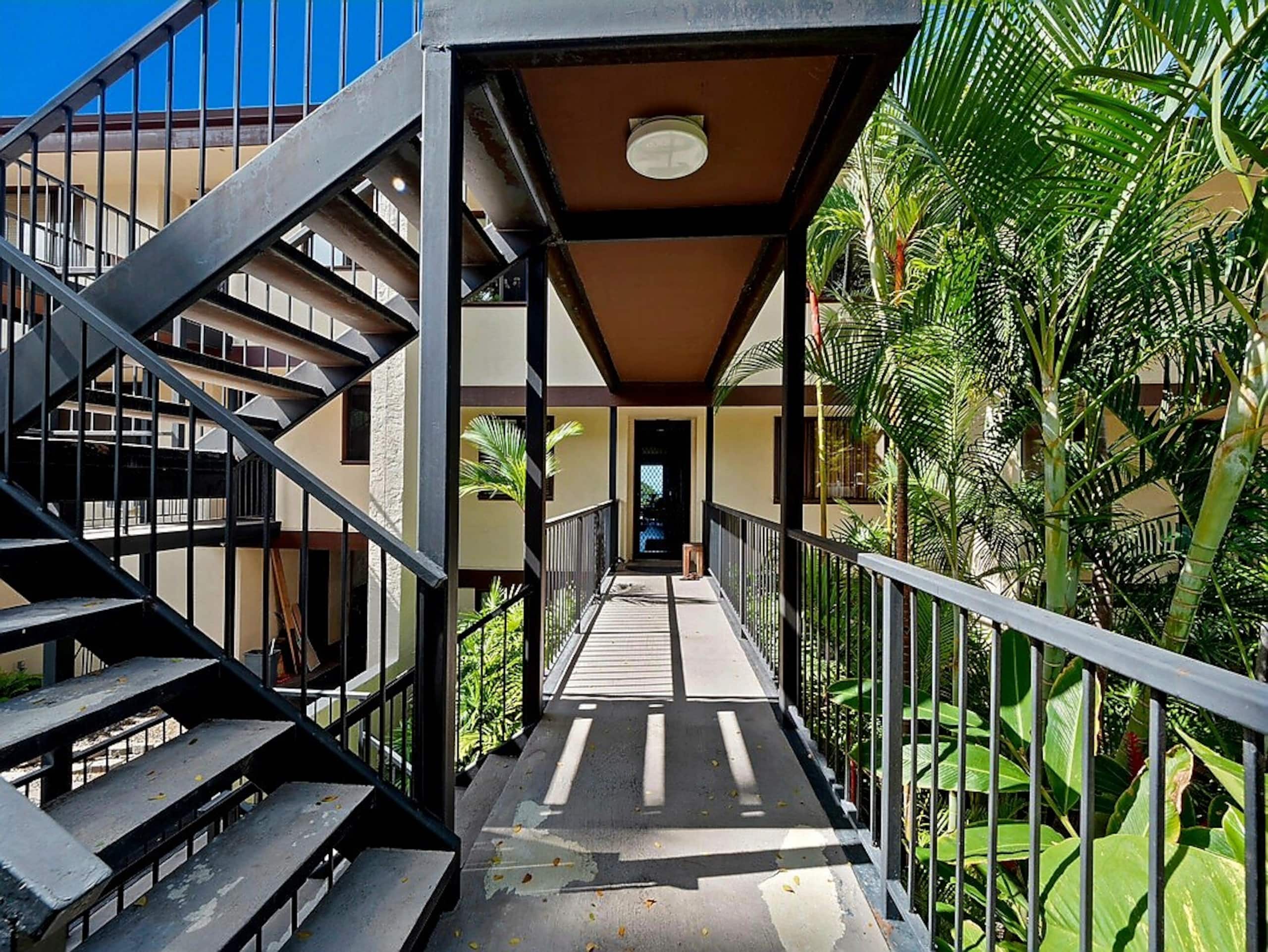 Condo in Kailua-Kona · ★4.9 · 2 bedrooms · 3 beds · 2 private baths - Image 60