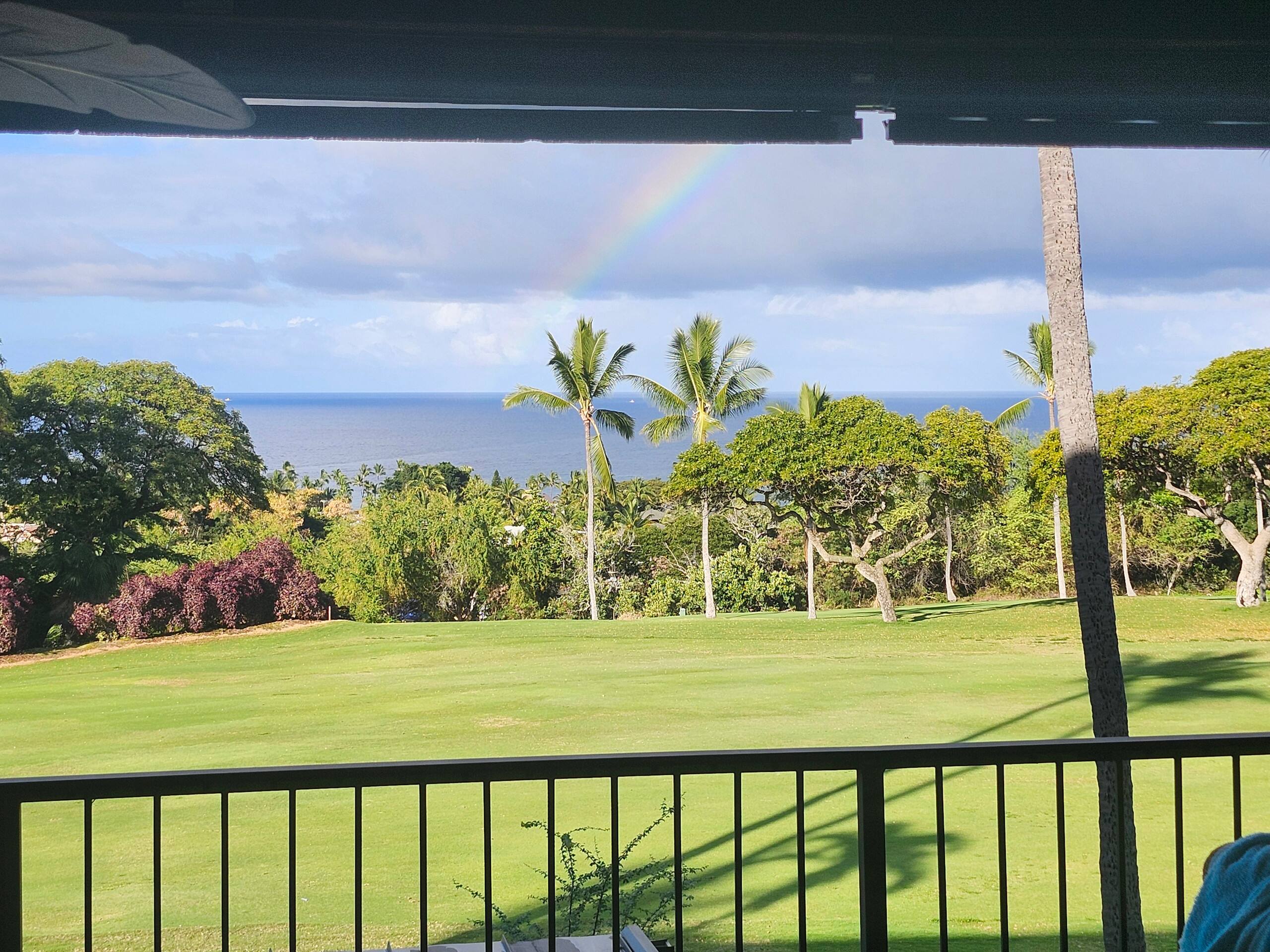 Condo in Kailua-Kona · ★4.9 · 2 bedrooms · 3 beds · 2 private baths - Image 17