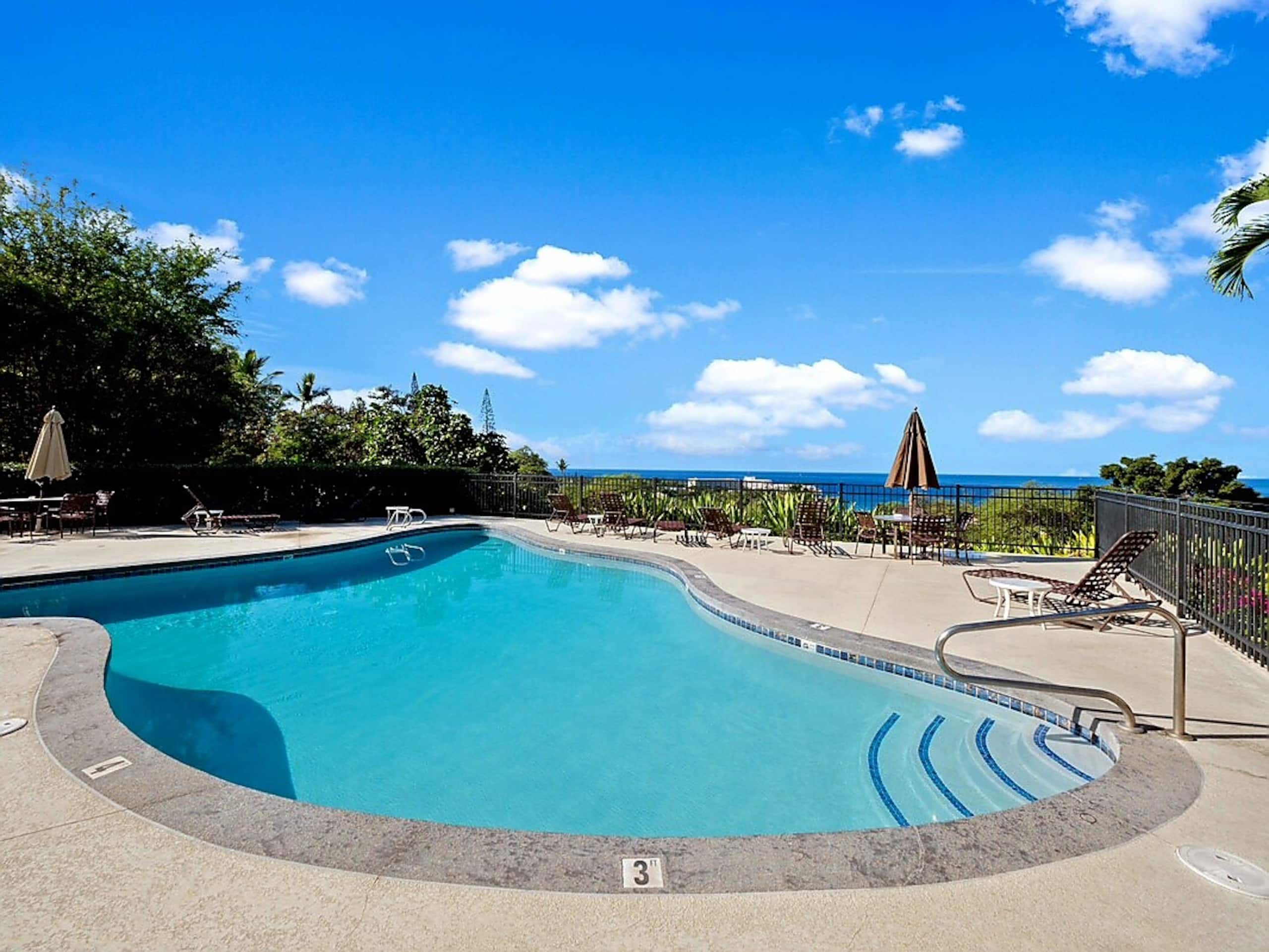 Condo in Kailua-Kona · ★4.9 · 2 bedrooms · 3 beds · 2 private baths - Image 25