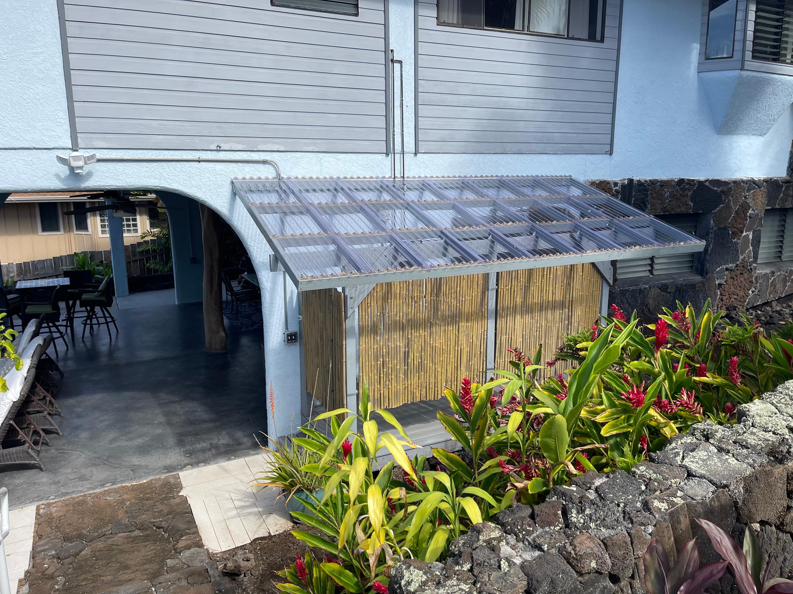 Guesthouse in Kailua-Kona · ★4.96 · 2 bedrooms · 3 beds · 1.5 private baths - Image 7