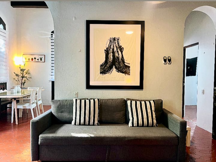 Los Balcones, Old San Juan
Best Location!!