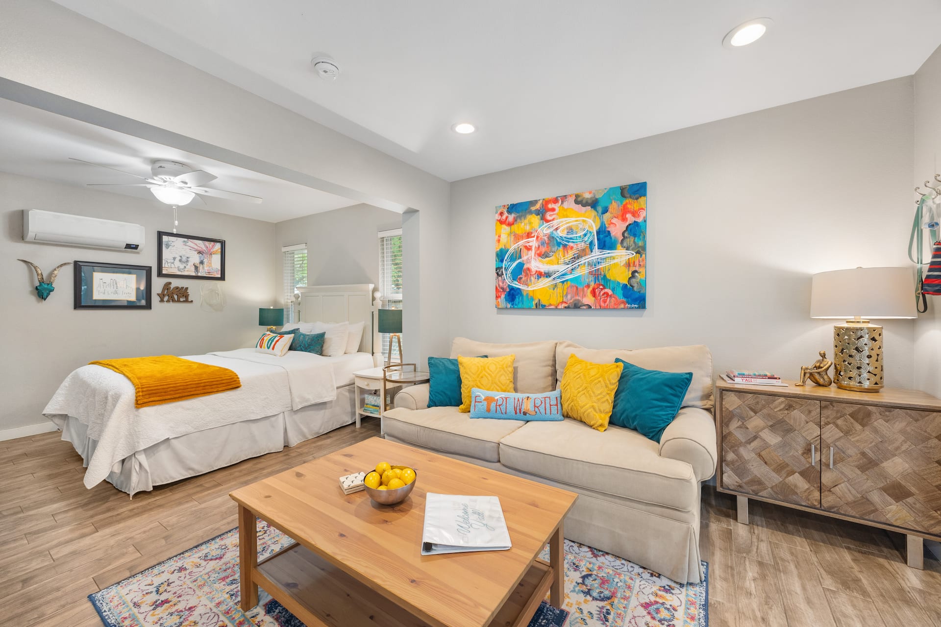Backyard Bungalow • Near TCU & Downtown • Private