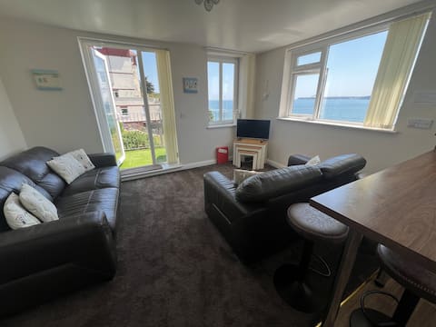 Top performing Airbnb: Vista Apartments, Goodrington Beach, Paignton in Paignton