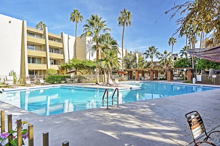 < 1 Mi To Old Town! Couples Haven W/ Pool Access - Scottsdale, AZ
