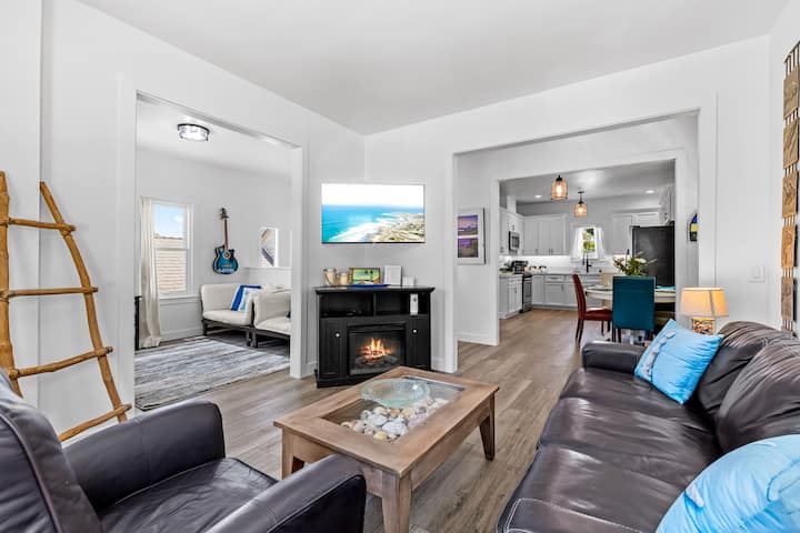 3729 Ocean Park Sanctuary ~ Short Walk To The Bay - Pacific Grove, CA