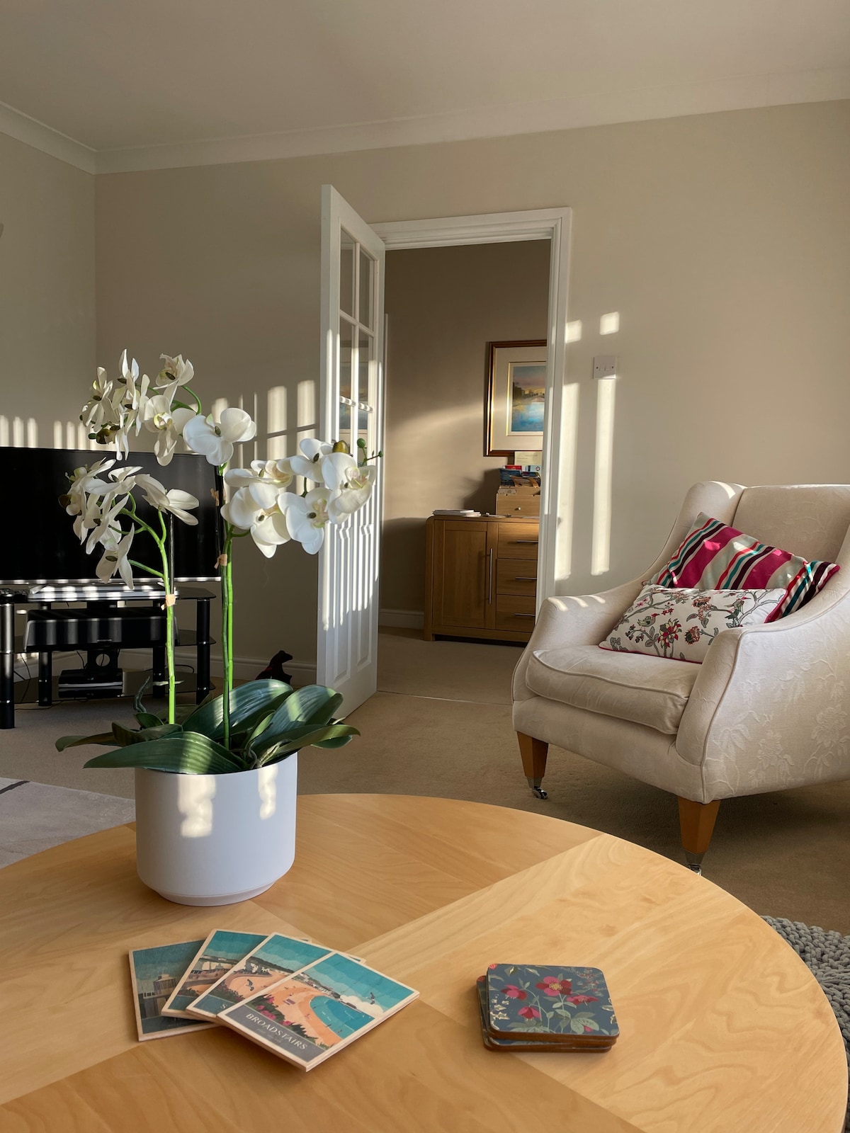 Popular Airbnb listing: Paddock Retreat, Broadstairs-Beach, Golf and Walks in Broadstairs And St. Peters