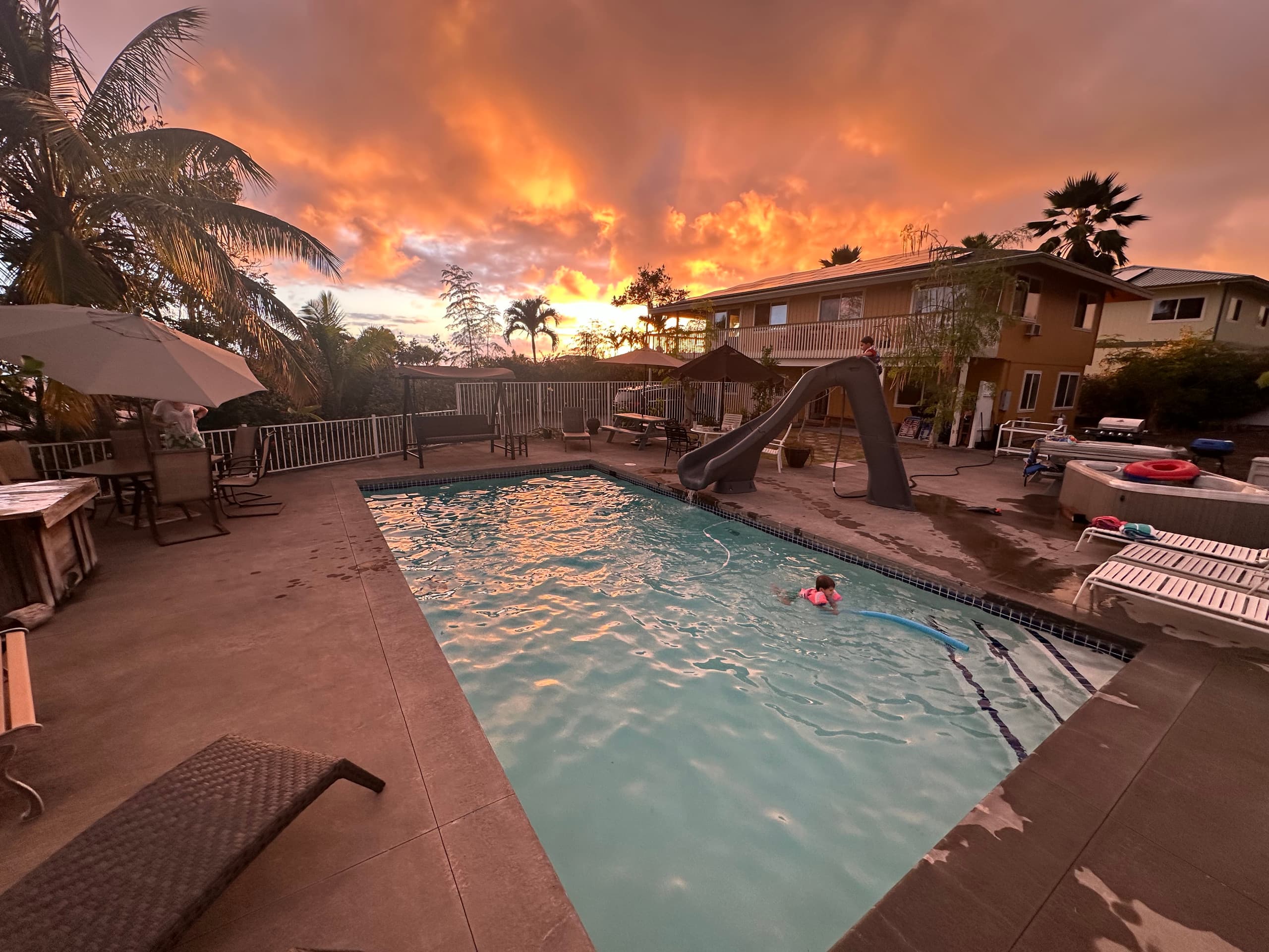 Home in Kailua-Kona · ★4.79 · 5 bedrooms · 8 beds · 2 shared baths - Image 15