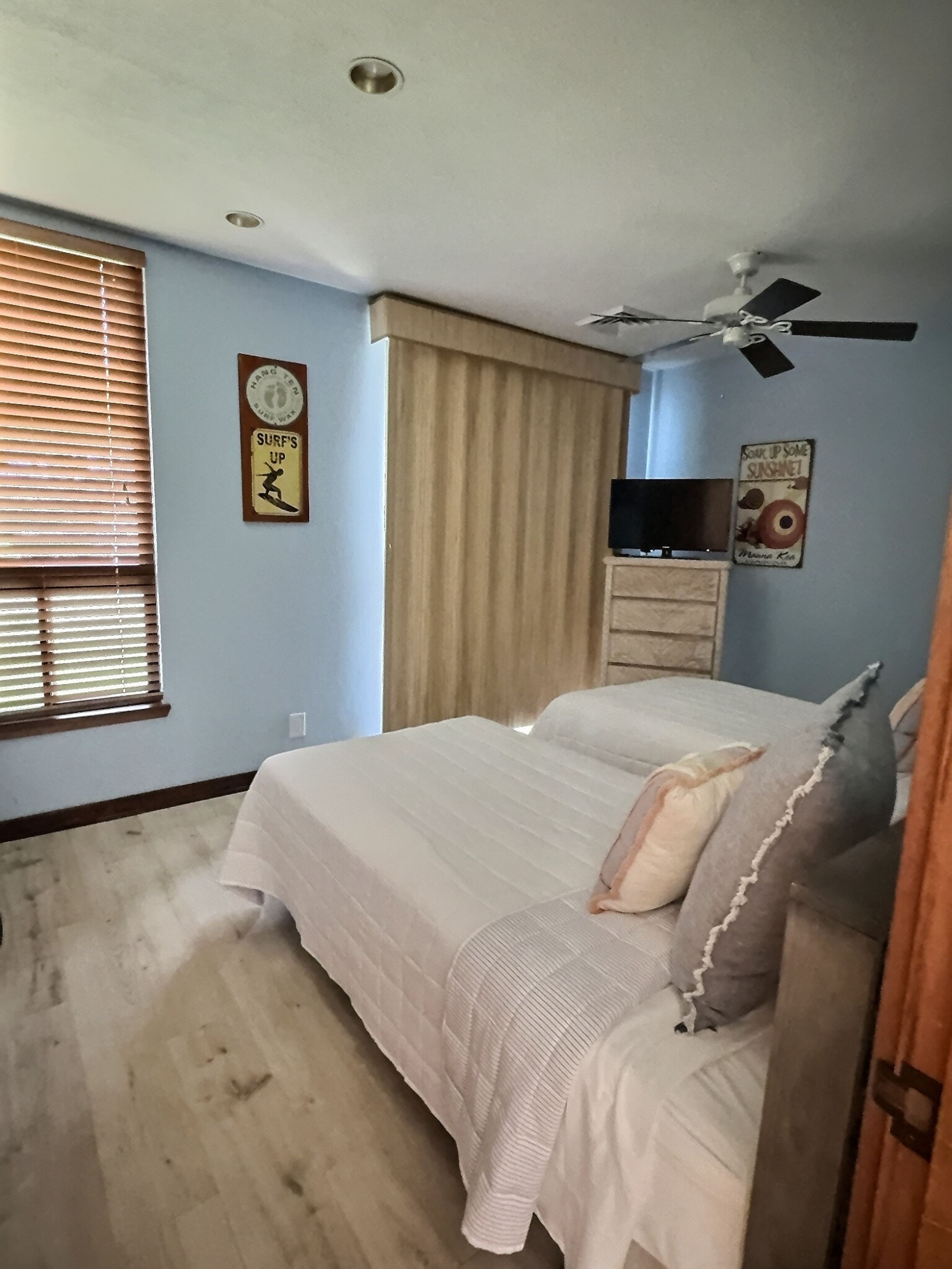 Great 2BR/1.5BA Ground Floor Near A-Bay & Shops - Photo 13