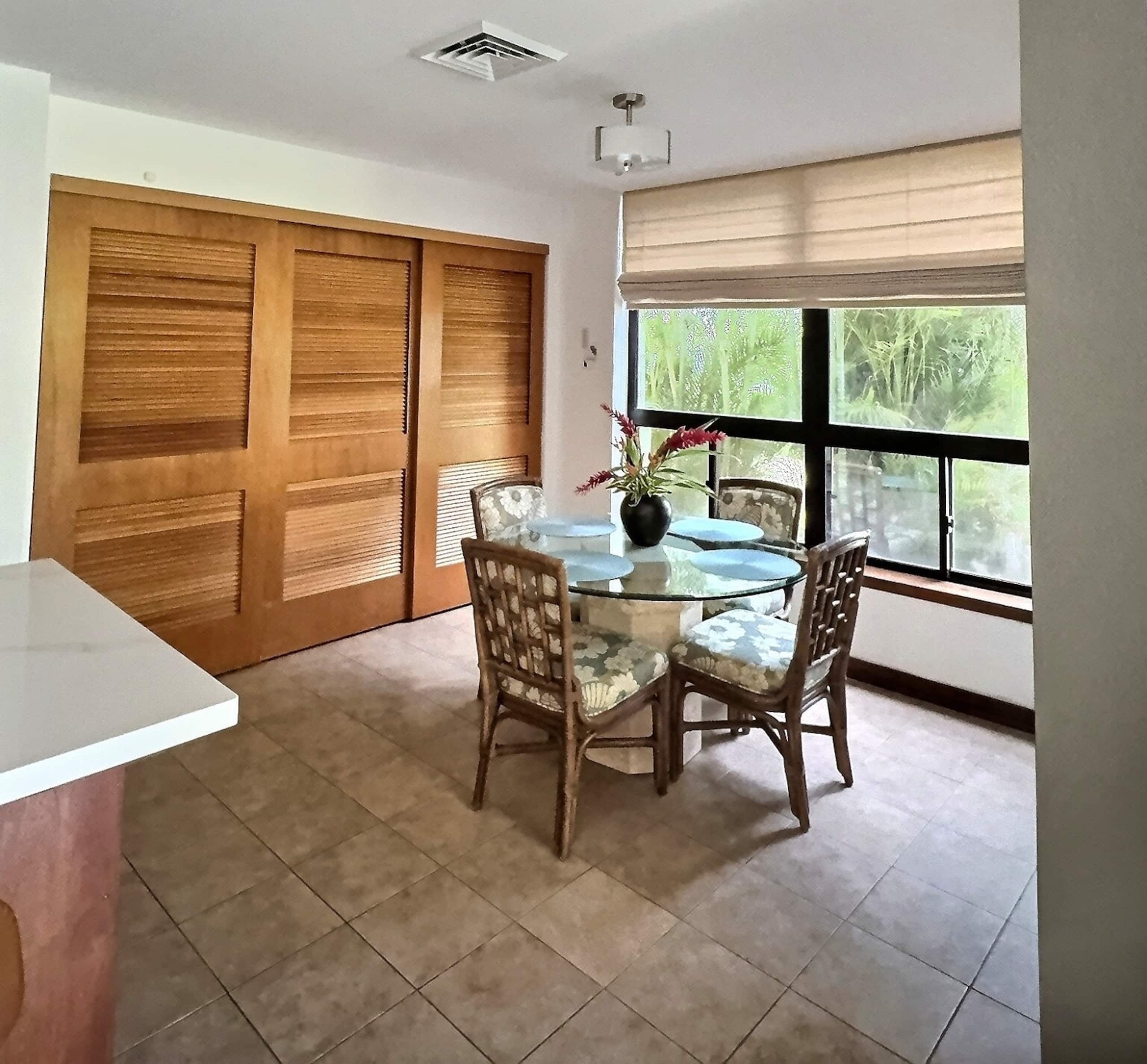 Great 2BR/1.5BA Ground Floor Near A-Bay & Shops - Photo 10