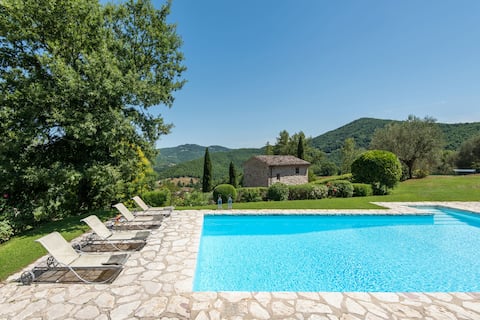 Luxury Villa Ada Umbria Tuscany Border with Pool