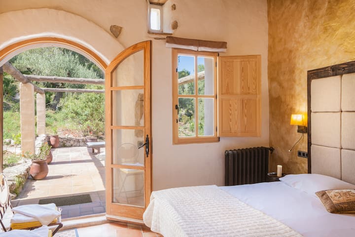 Bedroom 9