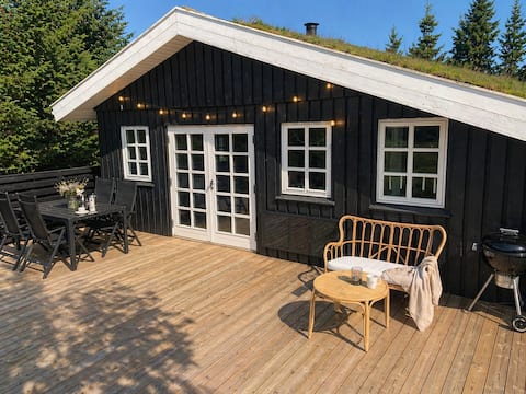 Idyllic Cozy Cabin on a Stunning Natural Lot