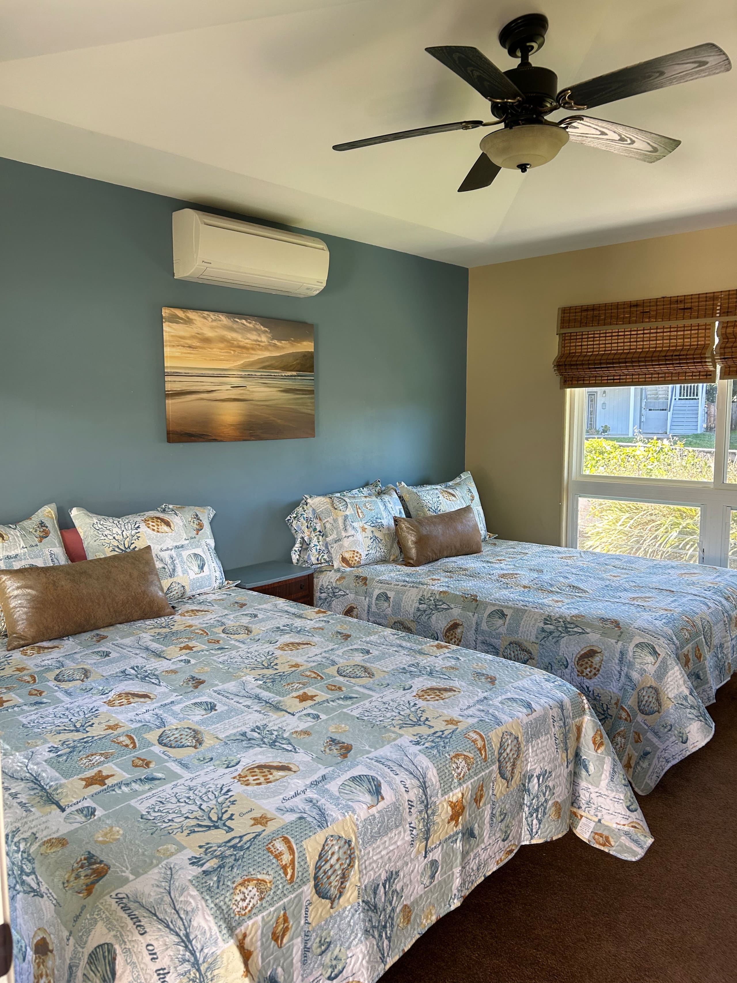 Home in Kailua-Kona · ★4.82 · 3 bedrooms · 5 beds · 1.5 baths - Image 3