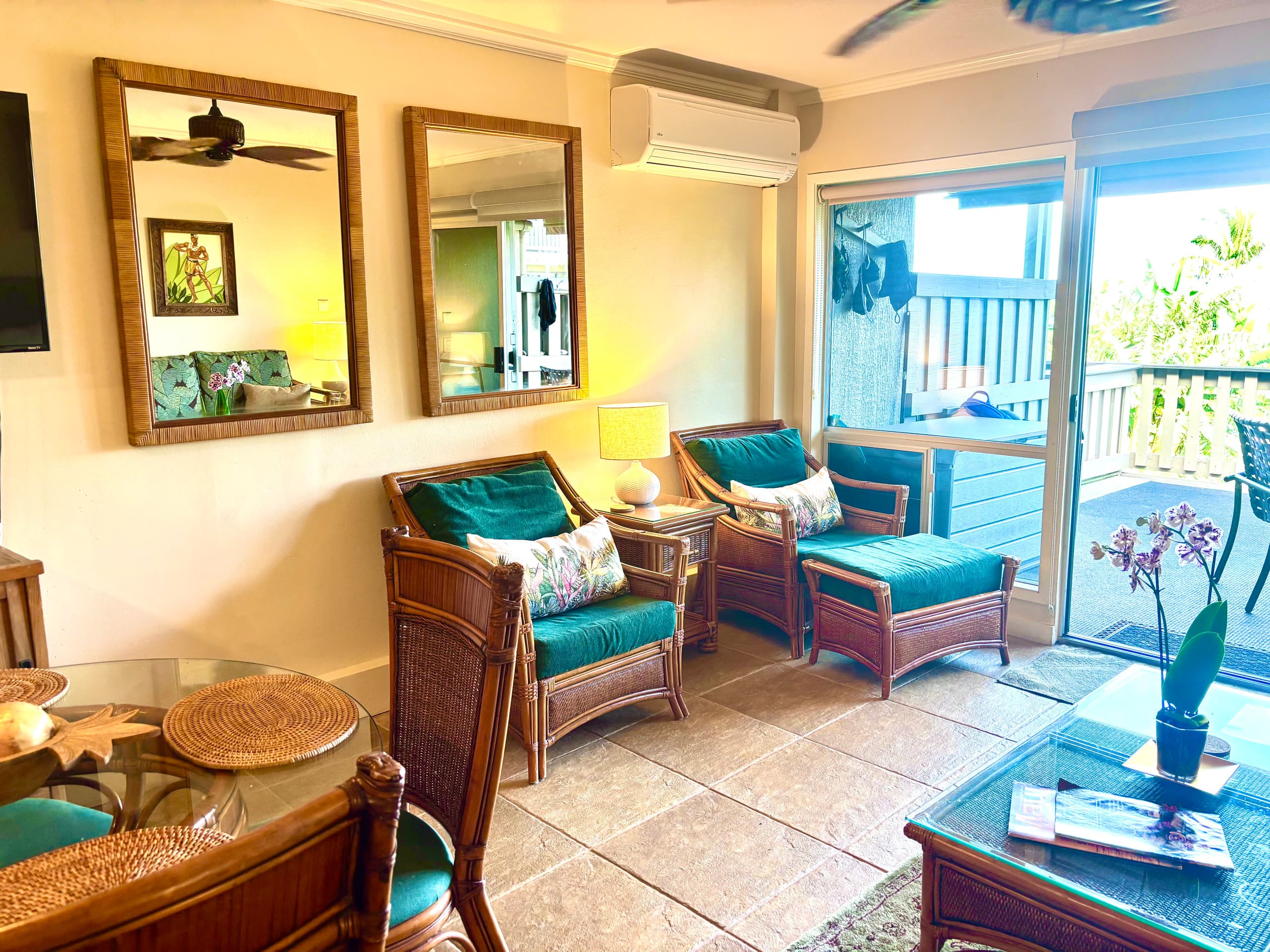 Townhouse in Lahaina · ★4.8 · 2 bedrooms · 4 beds · 2.5 baths - Image 7