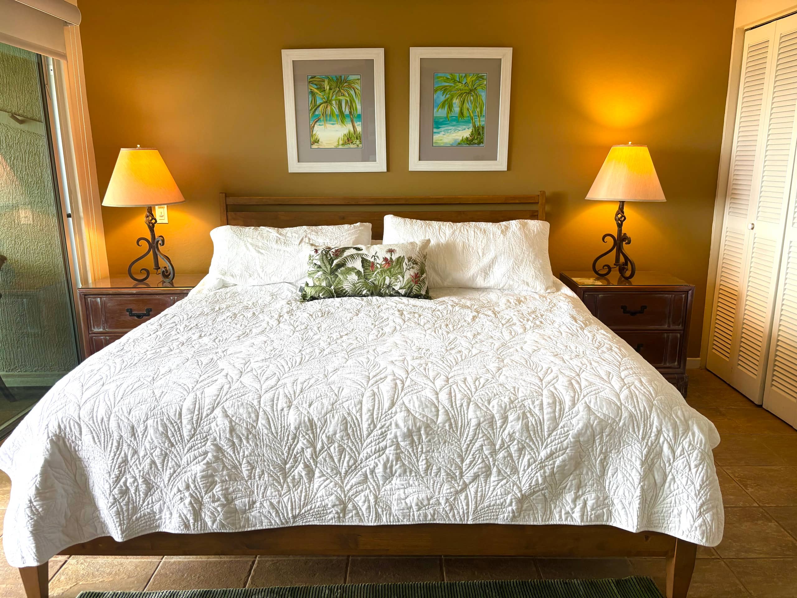 Townhouse in Lahaina · ★4.8 · 2 bedrooms · 4 beds · 2.5 baths - Image 6