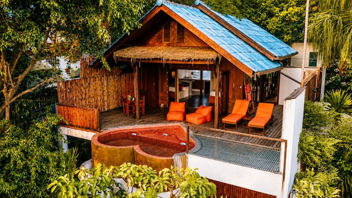 Secluded Sunset Villa With Heart-shaped Pool - Ko Tao