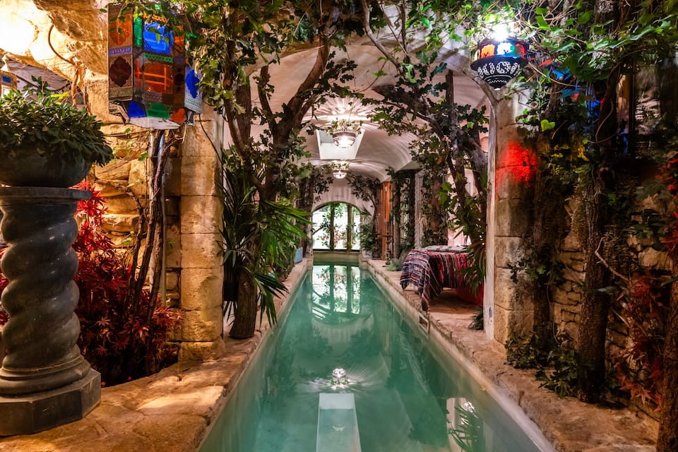 A hidden stone house in Goult, Goult, Provence, France, photo 4 of 10