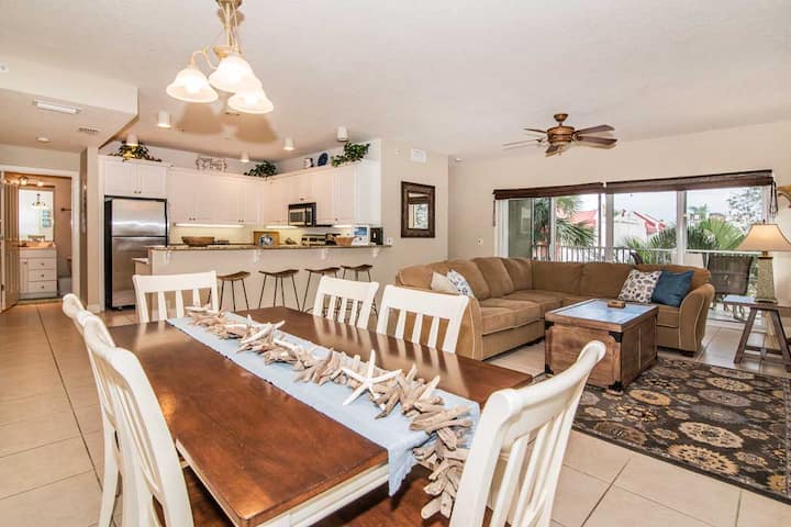 Bradenton Beach Club 228 - Anna Maria Island - Con - Bradenton Beach, FL