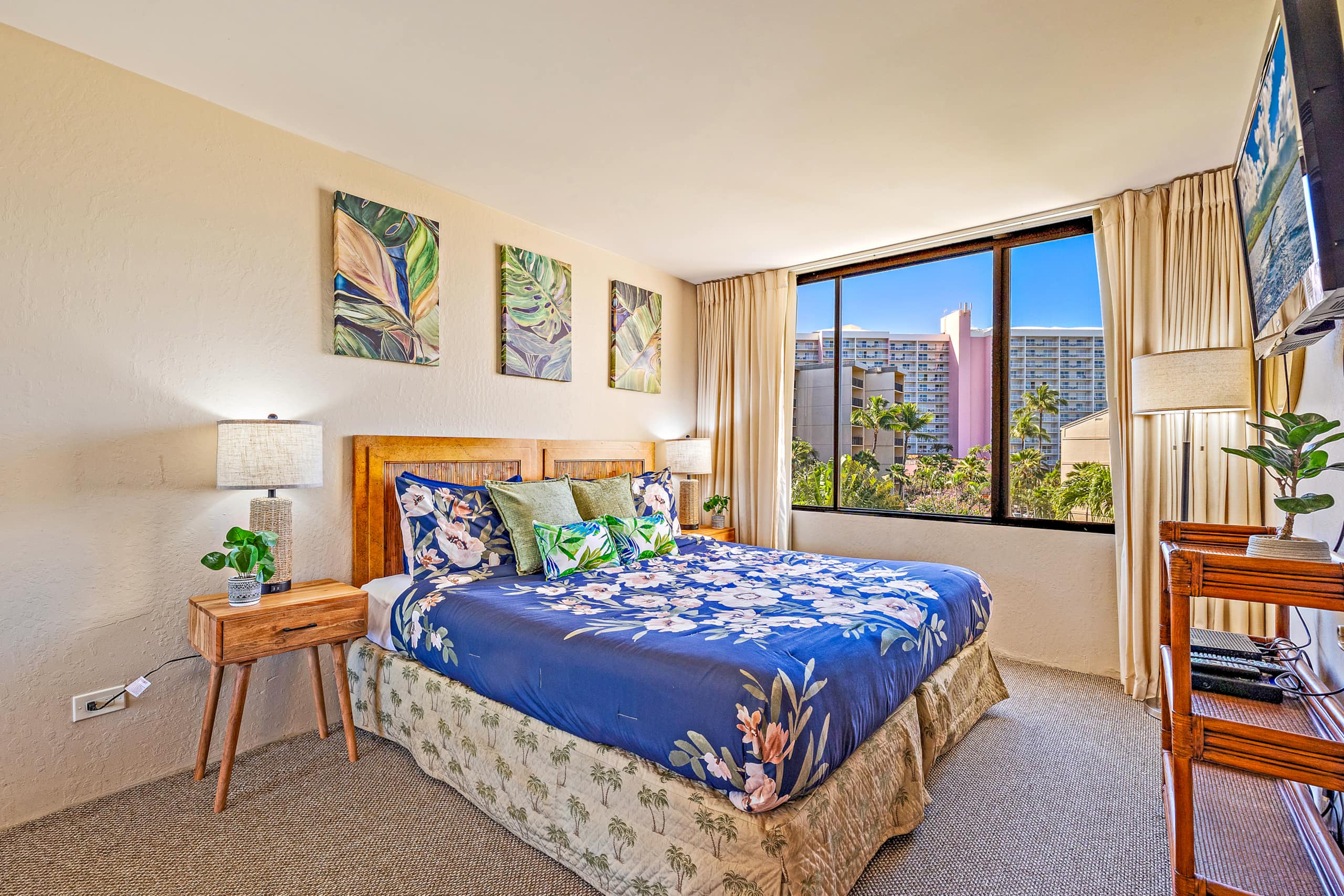 Condo in Lahaina · ★4.93 · 2 bedrooms · 5 beds · 2 baths - Image 18