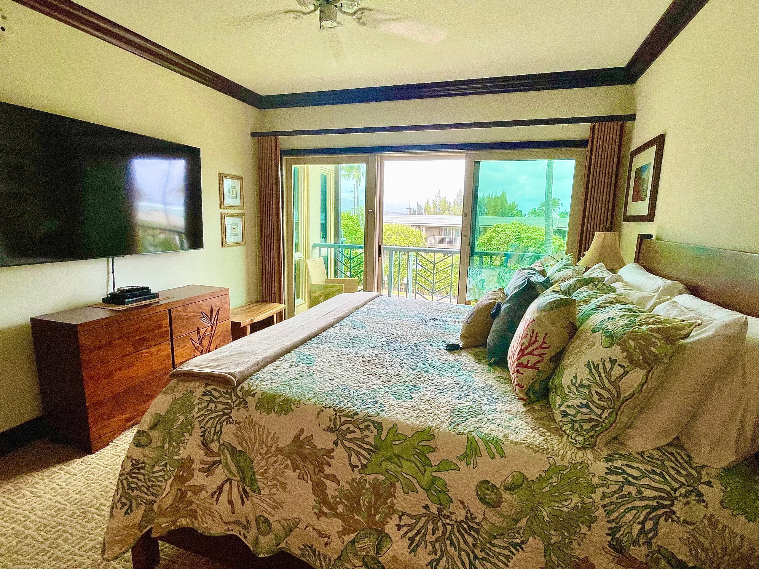 Kauai Paradise-3 hot-tubs-2Waterslides-2bdrm-3bath - Photo 15