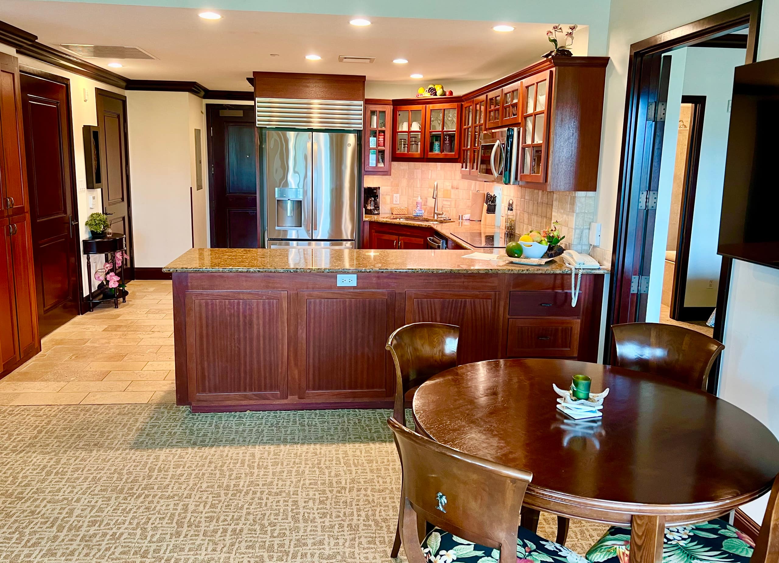 Kauai Paradise-3 hot-tubs-2Waterslides-2bdrm-3bath - Photo 7