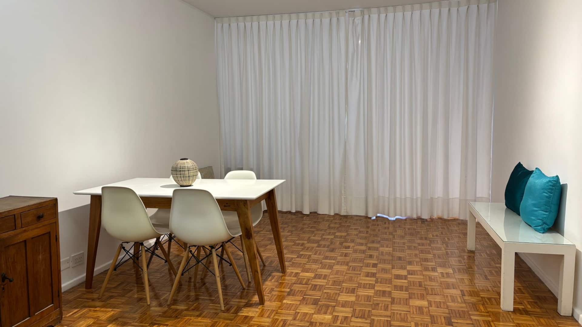 Bright studio apartment in Retiro