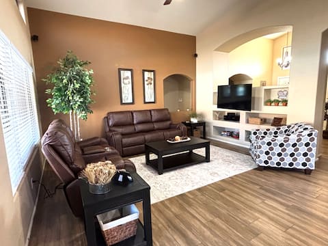 Popular Airbnb listing: Ballpark Oasis at Wigwam Creek. in Glendale