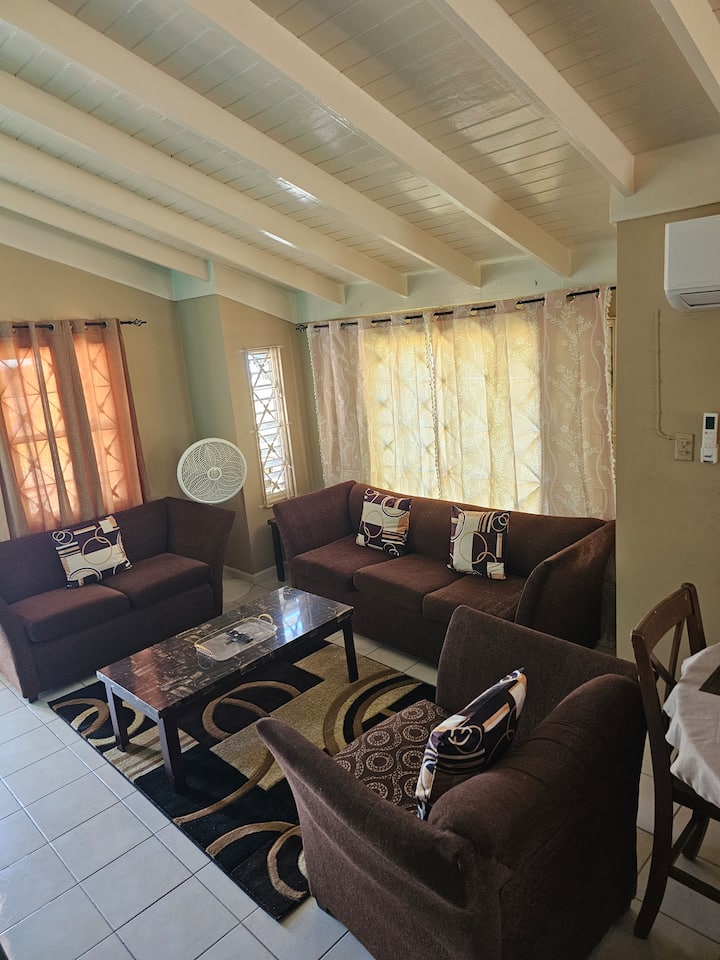 Jerry's Little Cottage Fully Air-conditioned - Jamaïque