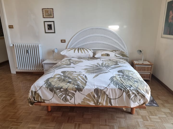 საძინებელი 1