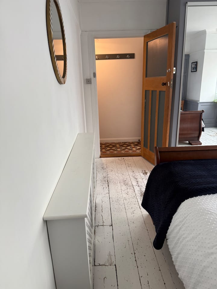 Lovely 2 Bed Flat,5 Mins To Newquay Town & Beaches - ニューキー