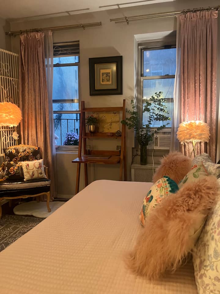 Sunny East Village Studio! Prime Location - New York City