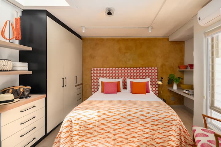 "...the house was incredible and we were made so welcome! ...I would recommend to everyone if you are lucky enough to stay!..."