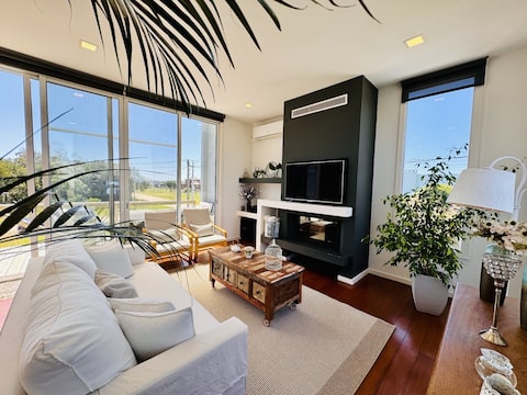 Airbnb con mejor rendimiento: Casa Al Mar Heated Pool José Ignacio. en Santa Mónica