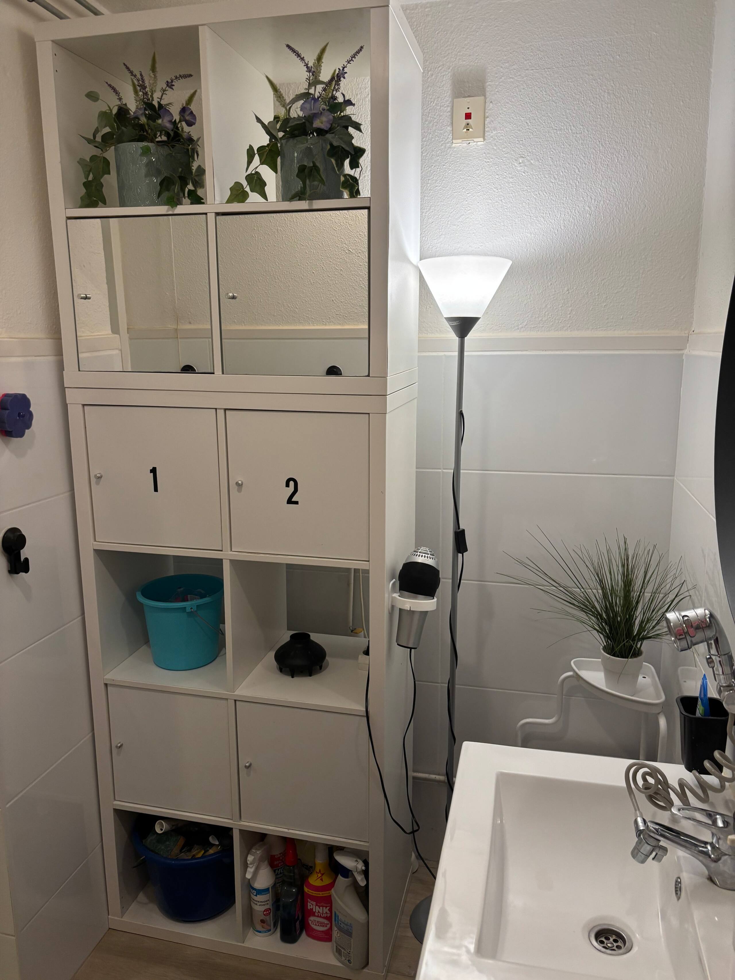 Large private kingsize bedroom close 2 city center - Photo 41
