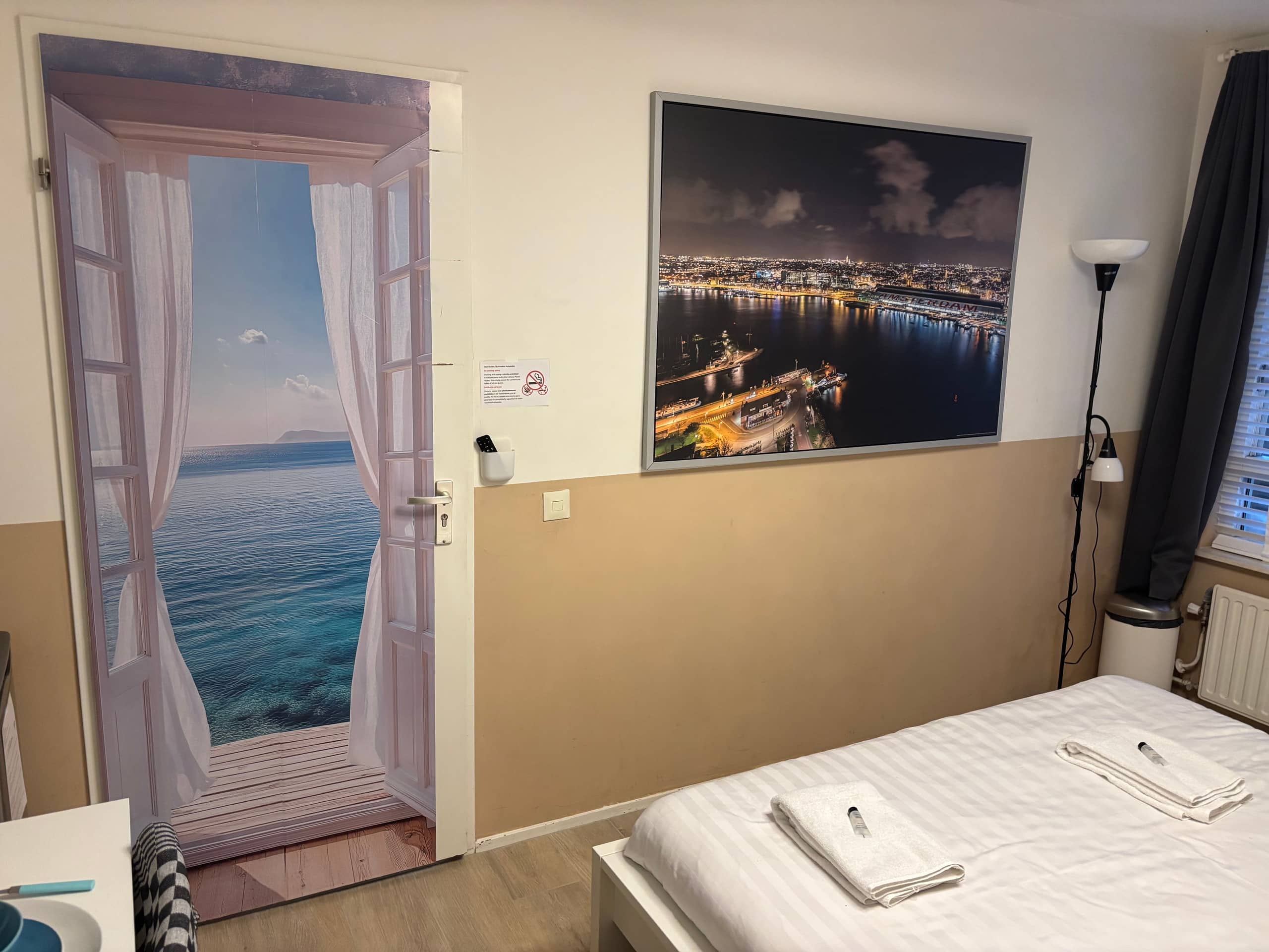Large private kingsize bedroom close 2 city center - Photo 53