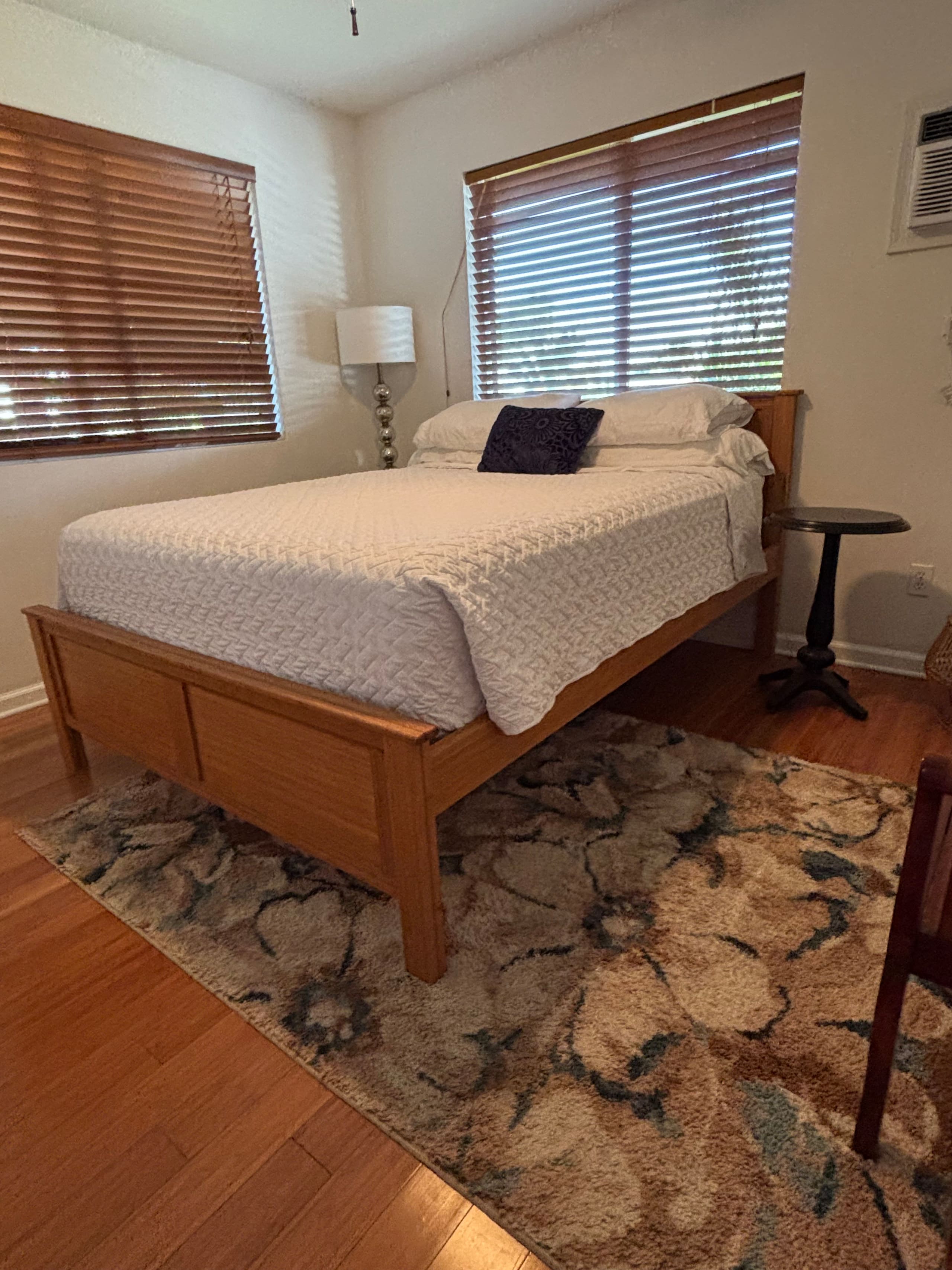 Home in Hilo · ★4.98 · 3 bedrooms · 4 beds · 2 baths - Image 7