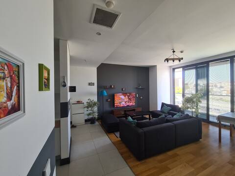 Easy-access metro station front 1+1 apartment