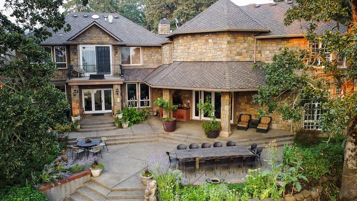 Zenith Vineyard Estate