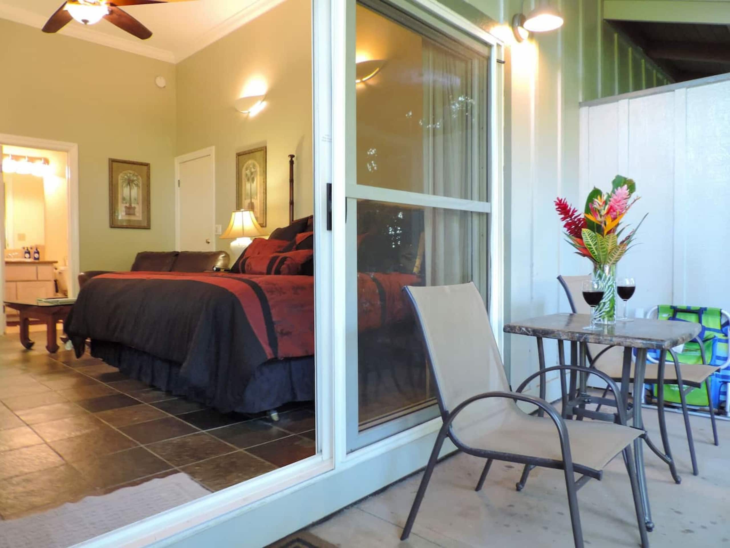 Beachcomber:  AC, Lanai,  Short Walk to the Beach! - Image 3