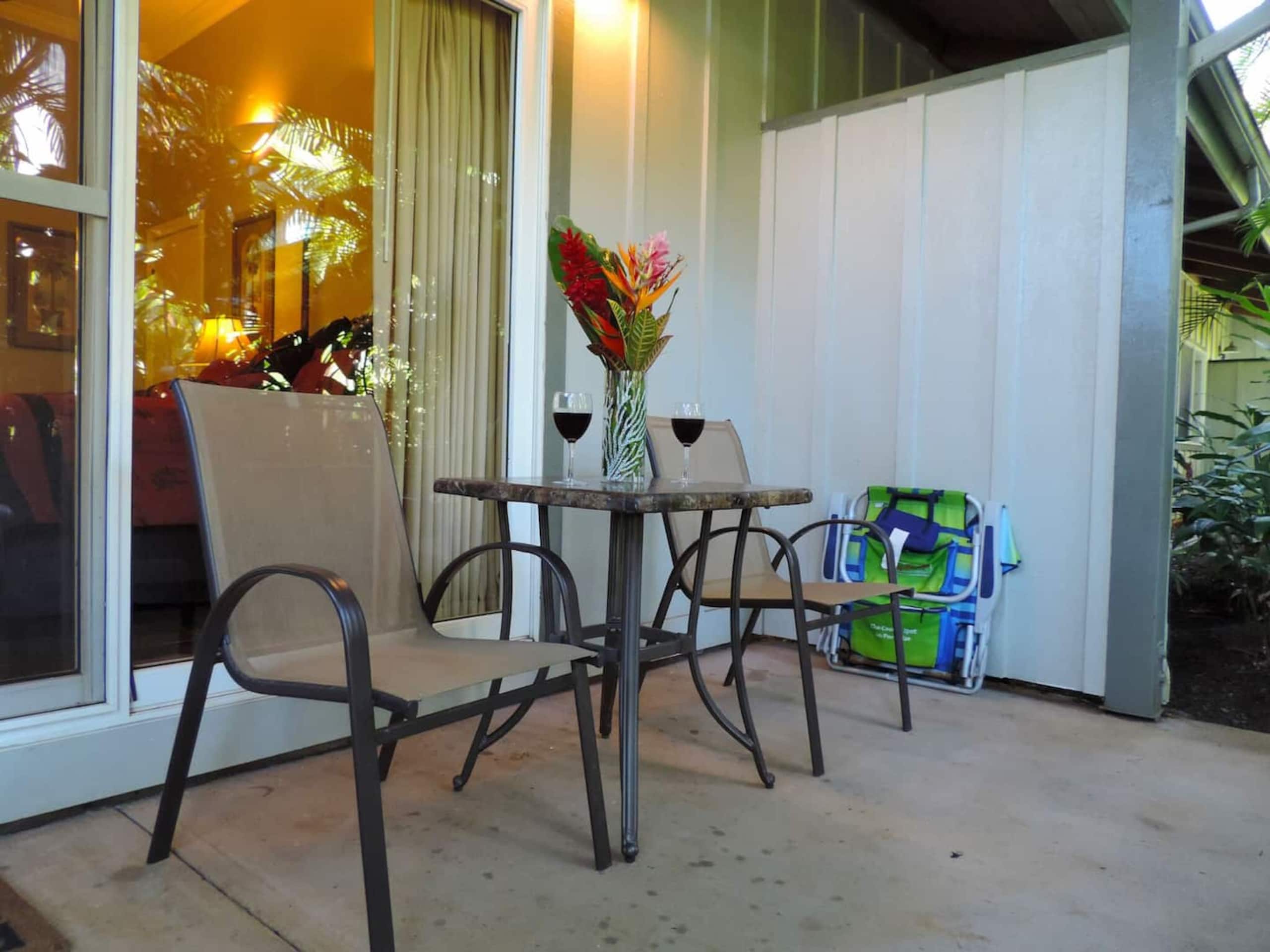 Beachcomber:  AC, Lanai,  Short Walk to the Beach! - Image 11