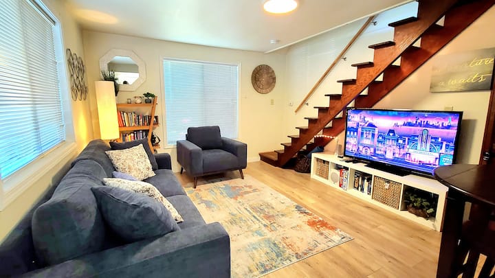 Charming Campus Loft - Corvallis, OR