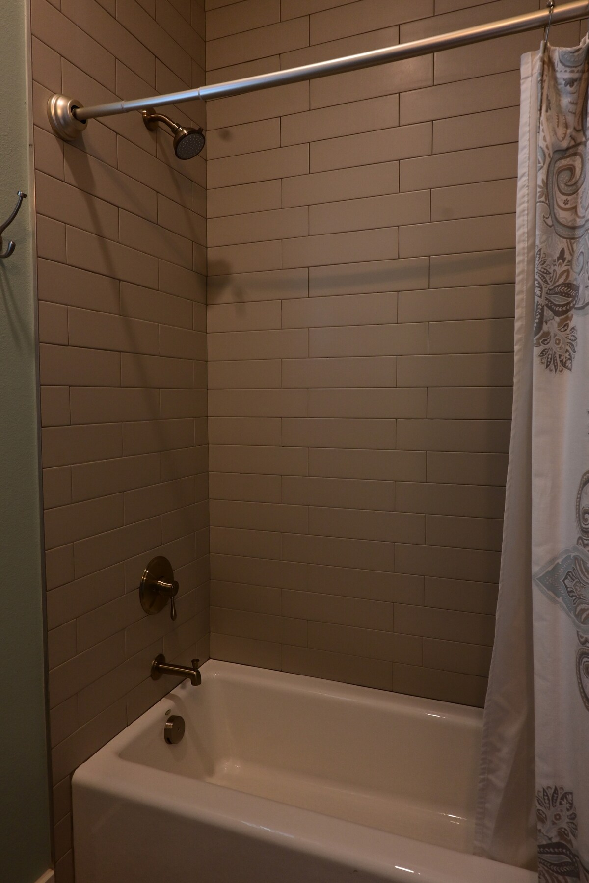 Modern 1 Bed Guest House 3 blocks to Historic SoCo