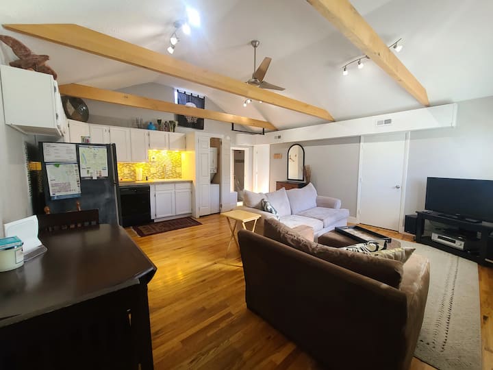 Private Guest House In Old Town