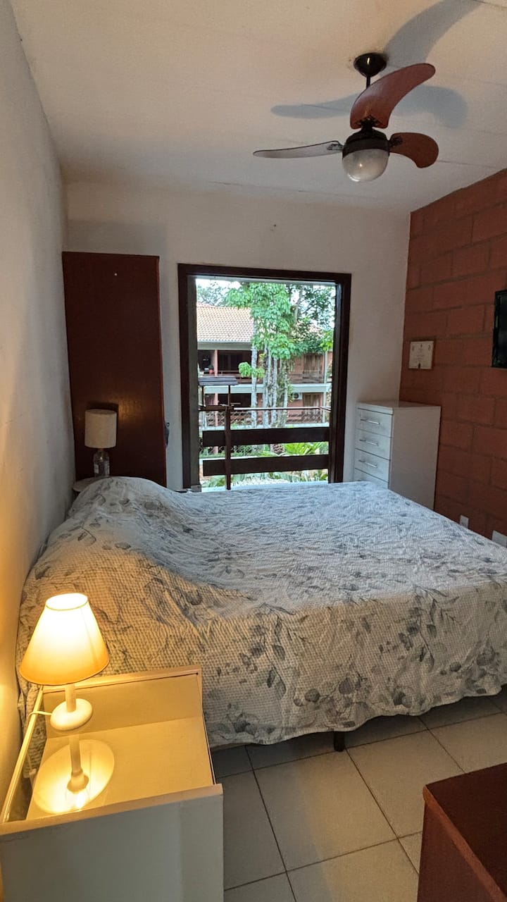 Apartman s 2 spavaće sobe (kuća s bračnim krevetom) + balkon