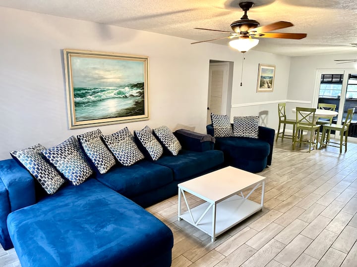 #1 Lake Osborne Tropical Pool Oasis Heated Pool - Boynton Beach, FL