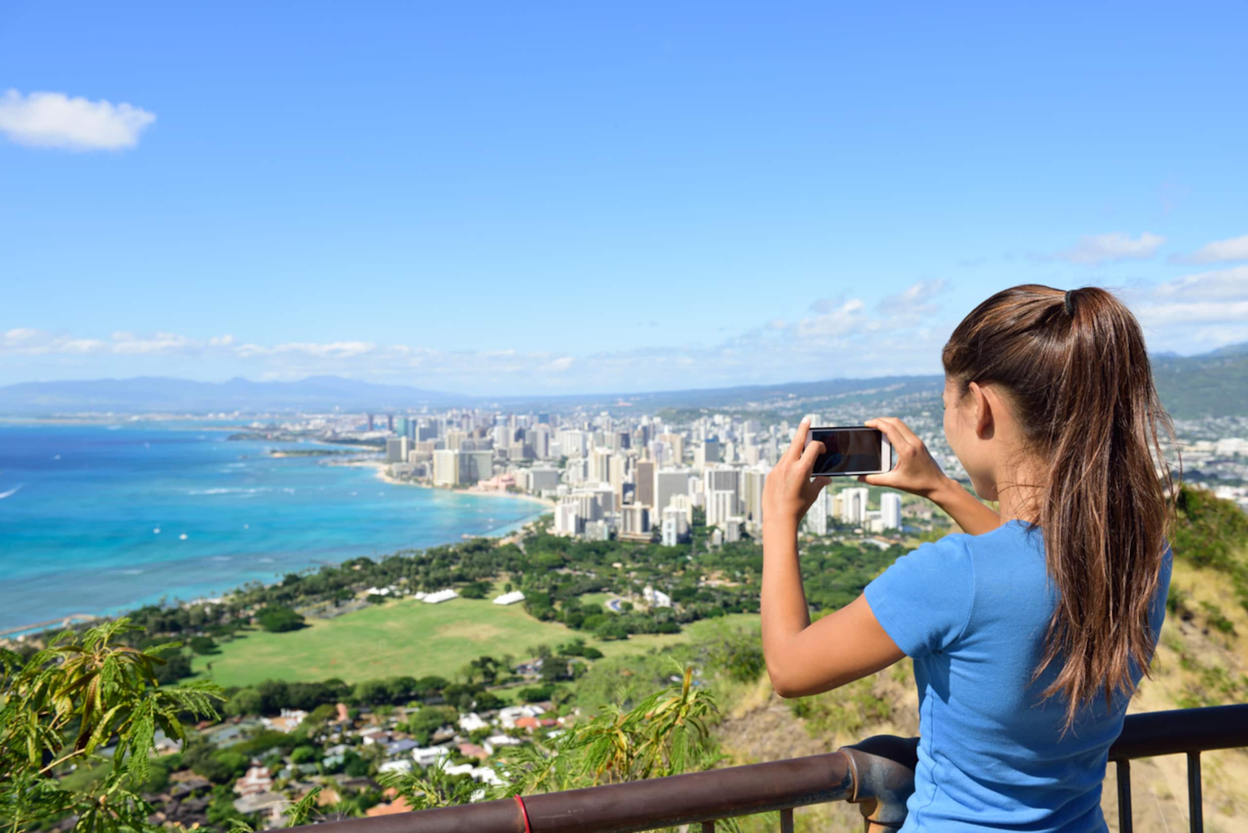 Condo in Honolulu · ★4.7 · 1 bedroom · 2 beds · 1 private bath - Image 2