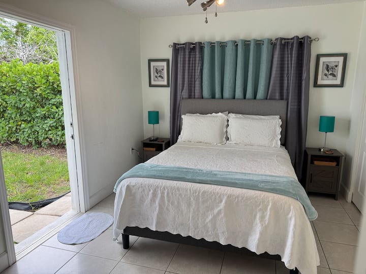 Independent Quarter Guest, One Bedroom & Bath. - Homestead, FL