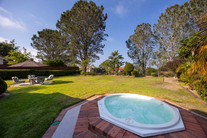 5 mins to Del Mar beach & races!